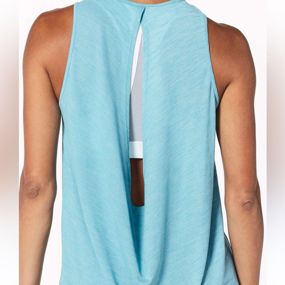 Lululemon Heathered Blue Low Key Tank - Picture 2 of 9